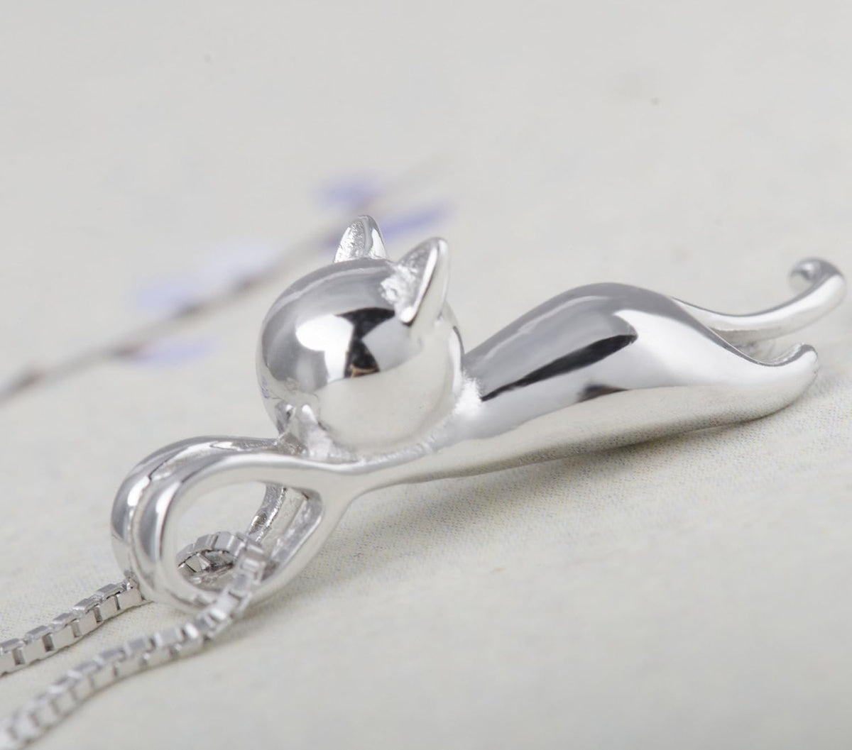 S.Leaf Women's Sterling Silver Cat Pendant Necklace